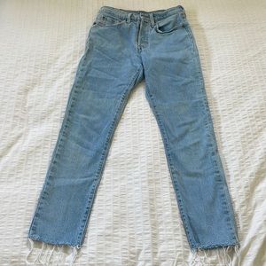 EUC Womens 501 s (skinny) jeans 26W x 28L